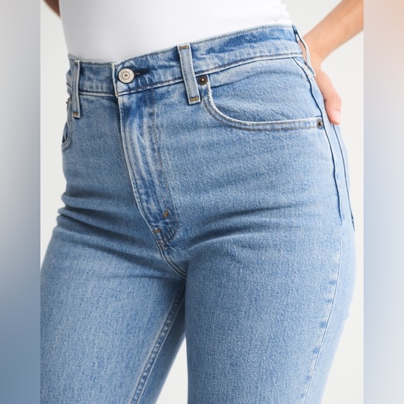 Abercrombie & Fitch The 90/ Slim Straight Ultra High Rise Jeans 31/12 Short - Picture 4 of 15